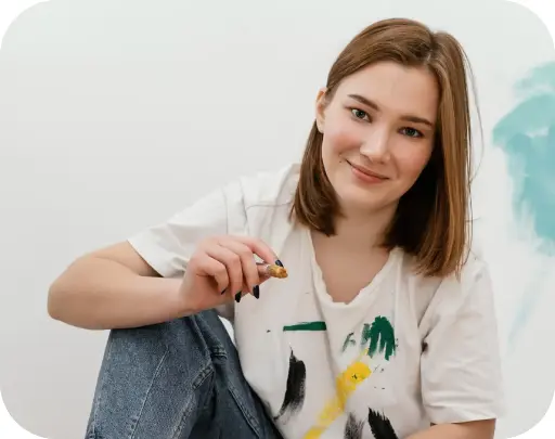 Monday (4:00 pm) – Art Classes for Teenagers